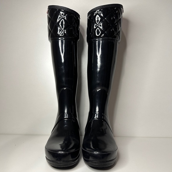 Limited Edition Hunter Regent Rigley Riding Rain Boot in Black. - Picture 2 of 5